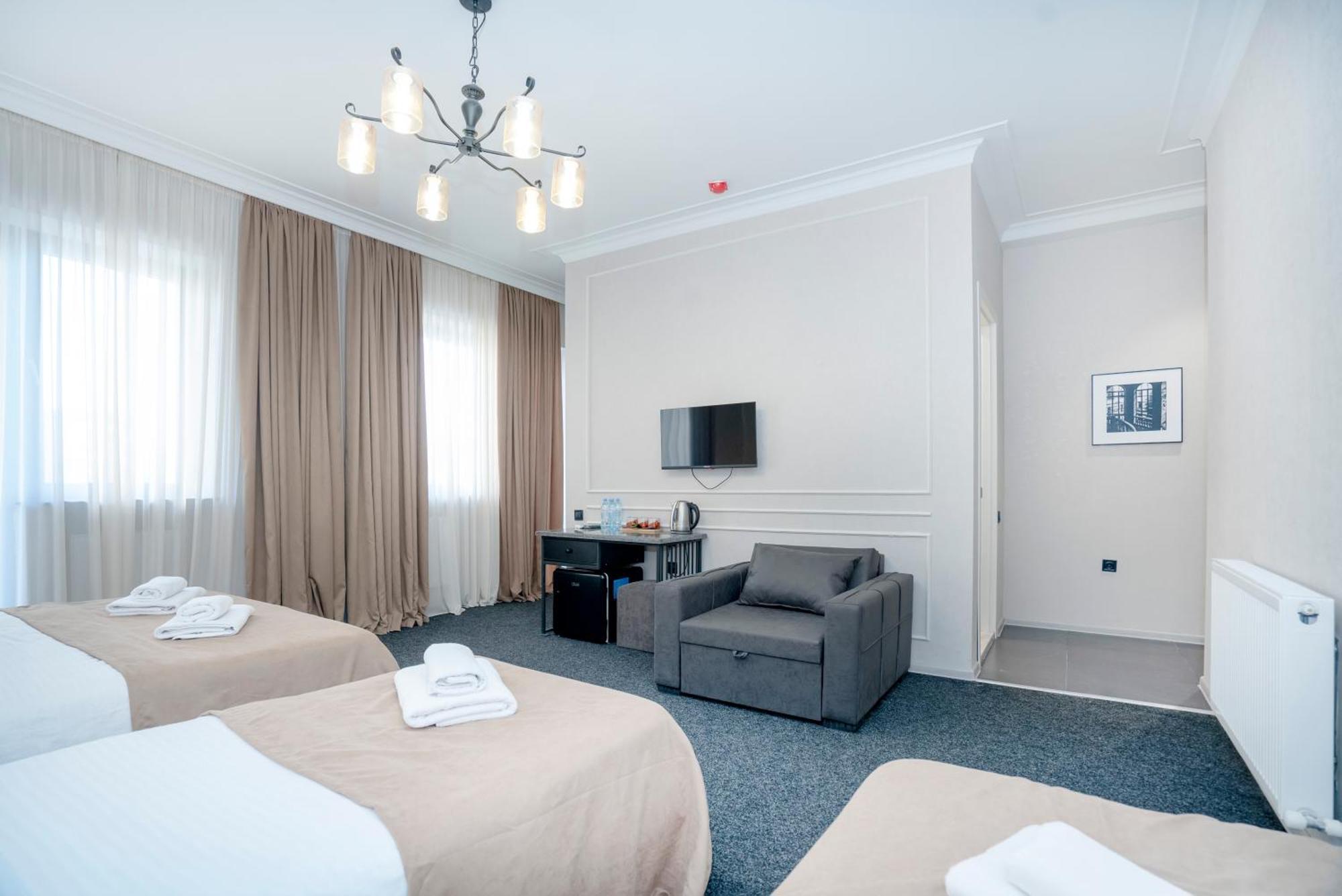 Hotel Best Тбилиси Екстериор снимка