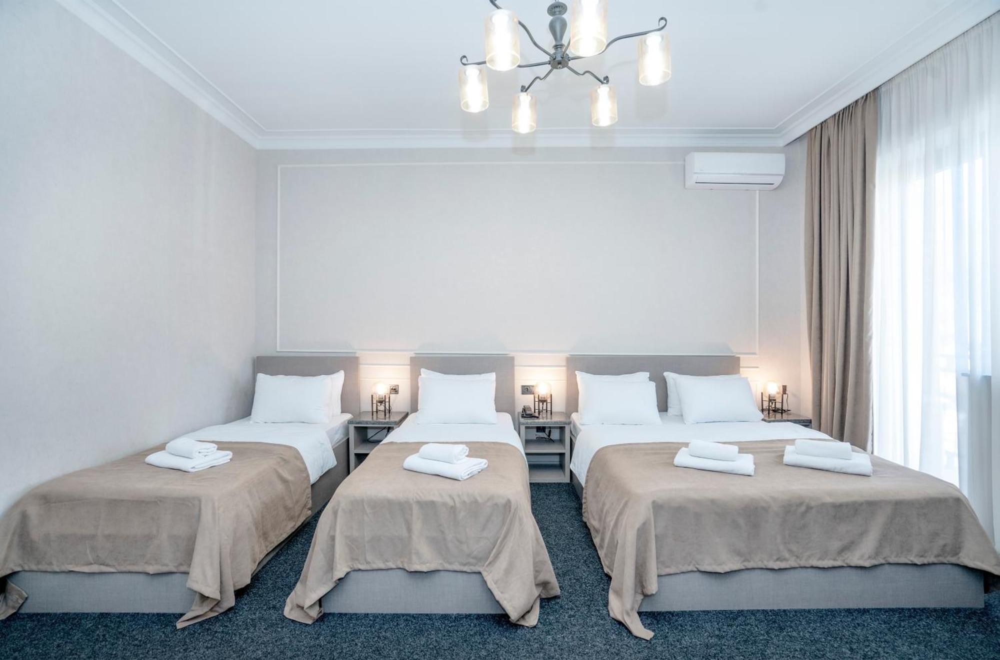 Hotel Best Тбилиси Екстериор снимка